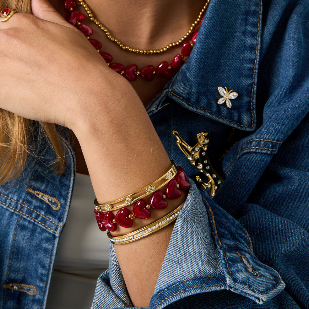 Bracelet élastique en perles en forme de cœur